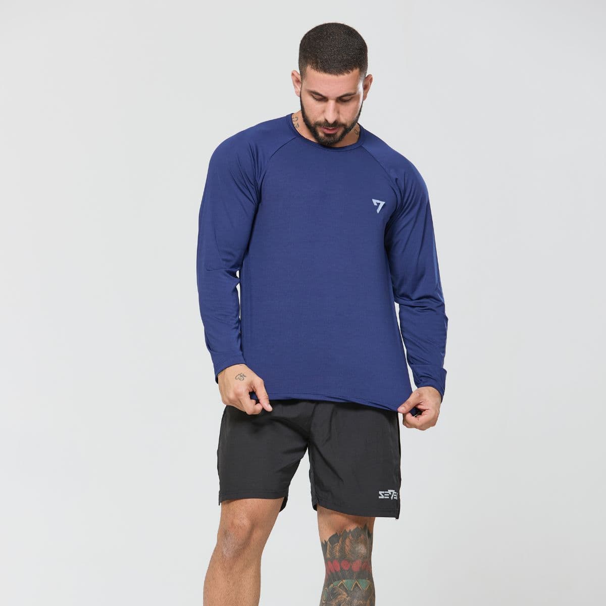 Camiseta Raglan Manga Longa Proteção Solar UV50 Azul Marinho